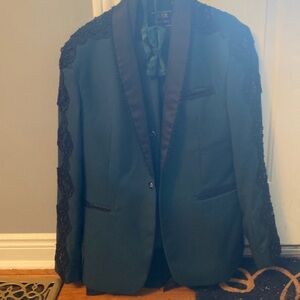 Green and Black luxury prom suit